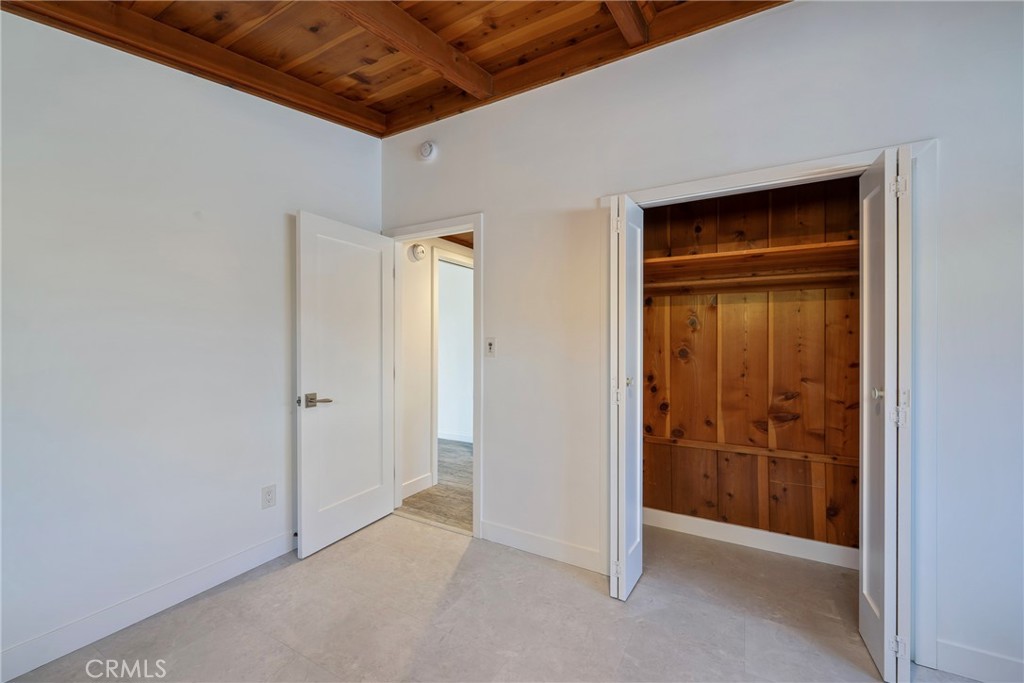 1547 Neptune Property Photo 46