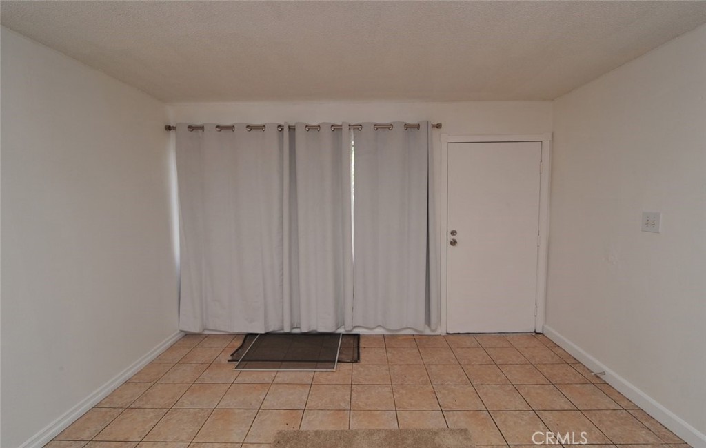 17 Scottsdale N Property Photo 4