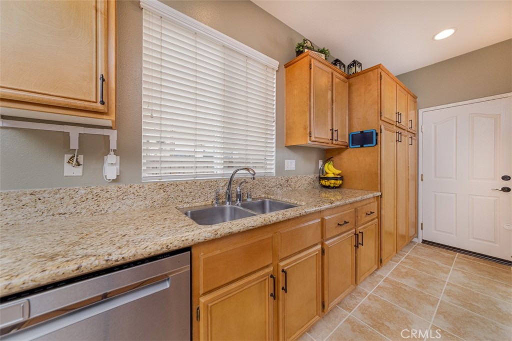 6110 Fairlane Property Photo 12