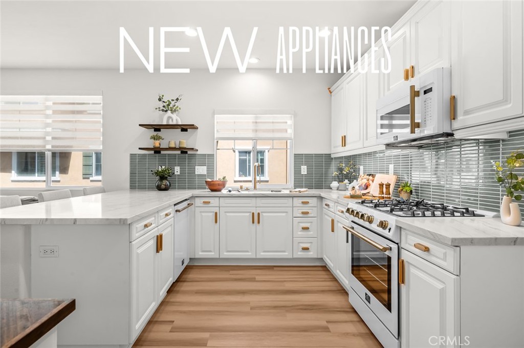 14558 Newport Property Photo 14