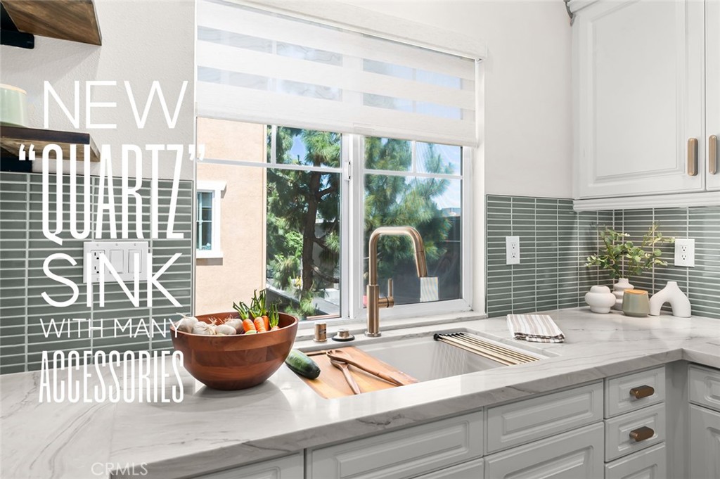 14558 Newport Property Photo 17