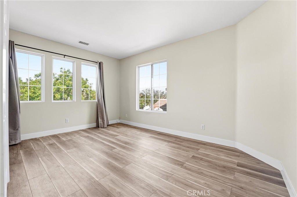 817 N Temescal Property Photo 28