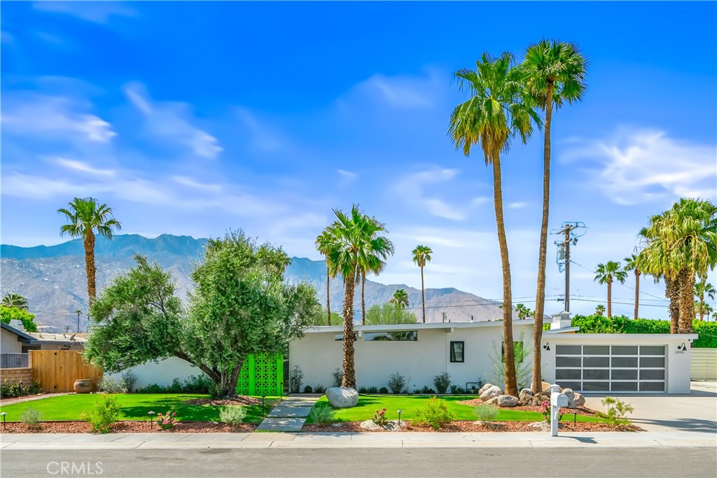 1995 N San Clemente Road Property Photo 3
