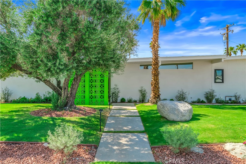 1995 N San Clemente Road Property Photo 8