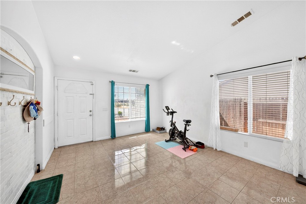 13221 Cypress Property Photo 8