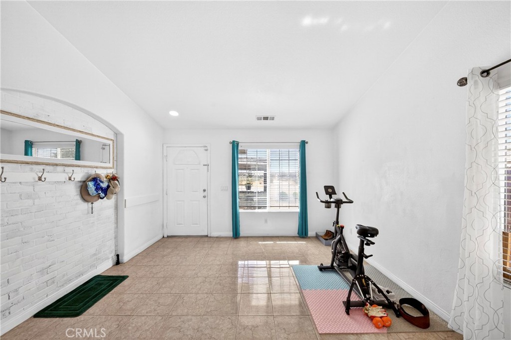 13221 Cypress Property Photo 9