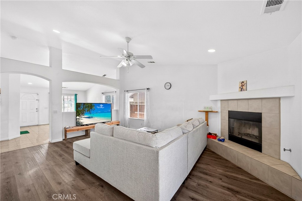 13221 Cypress Property Photo 12