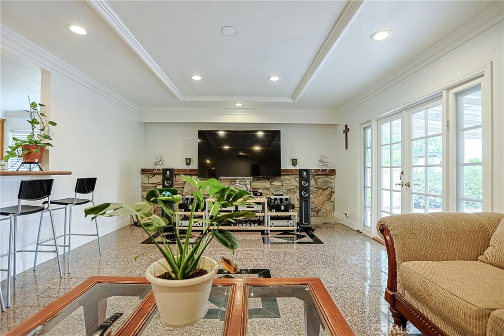 25532 Charlemagne Property Photo 3