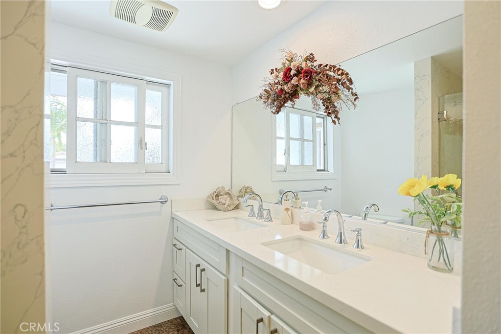 25532 Charlemagne Property Photo 13