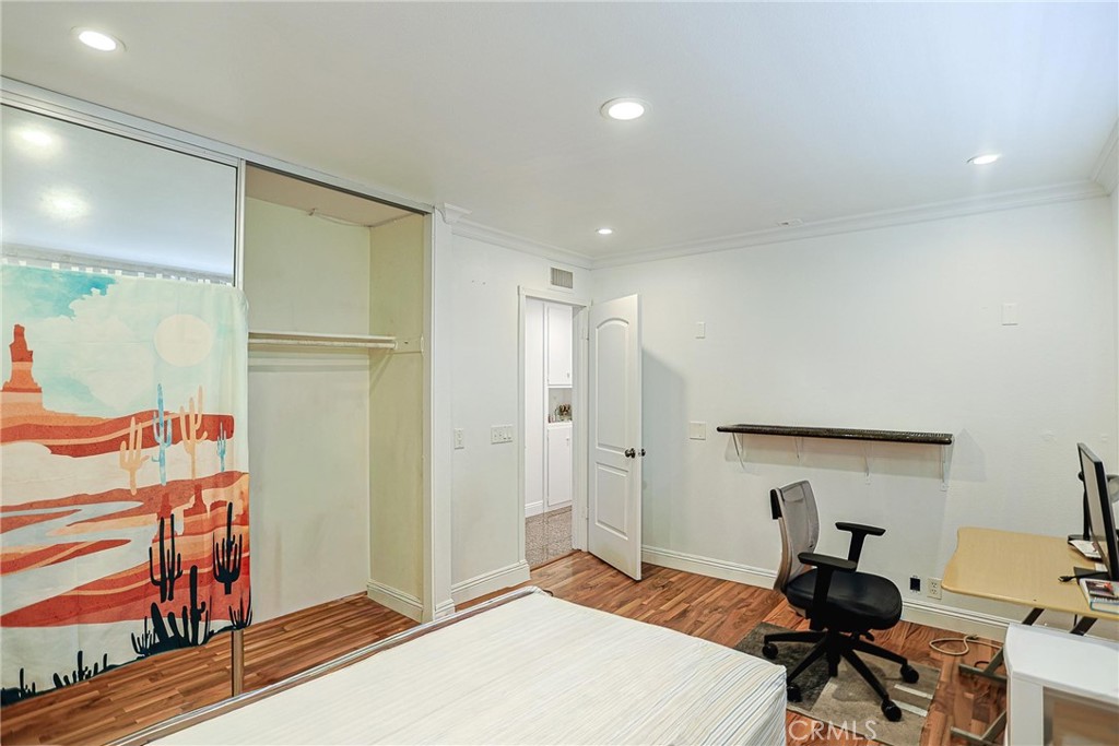 25532 Charlemagne Property Photo 14