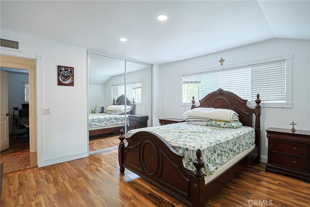 25532 Charlemagne Property Photo 15