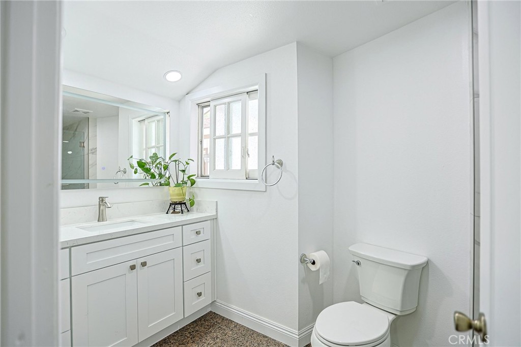 25532 Charlemagne Property Photo 16