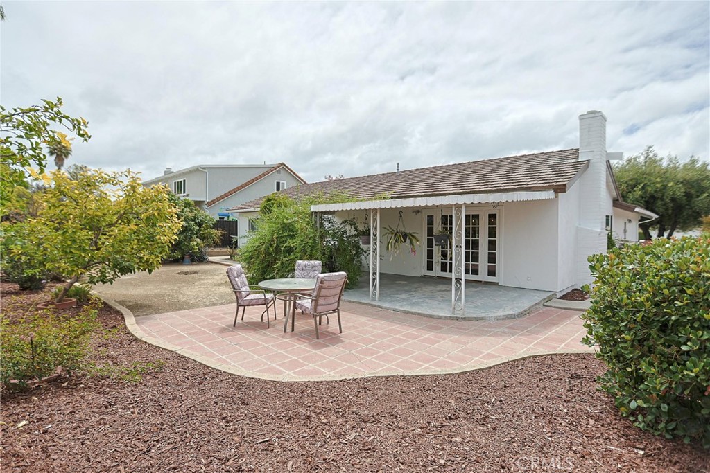 25532 Charlemagne Property Photo 18