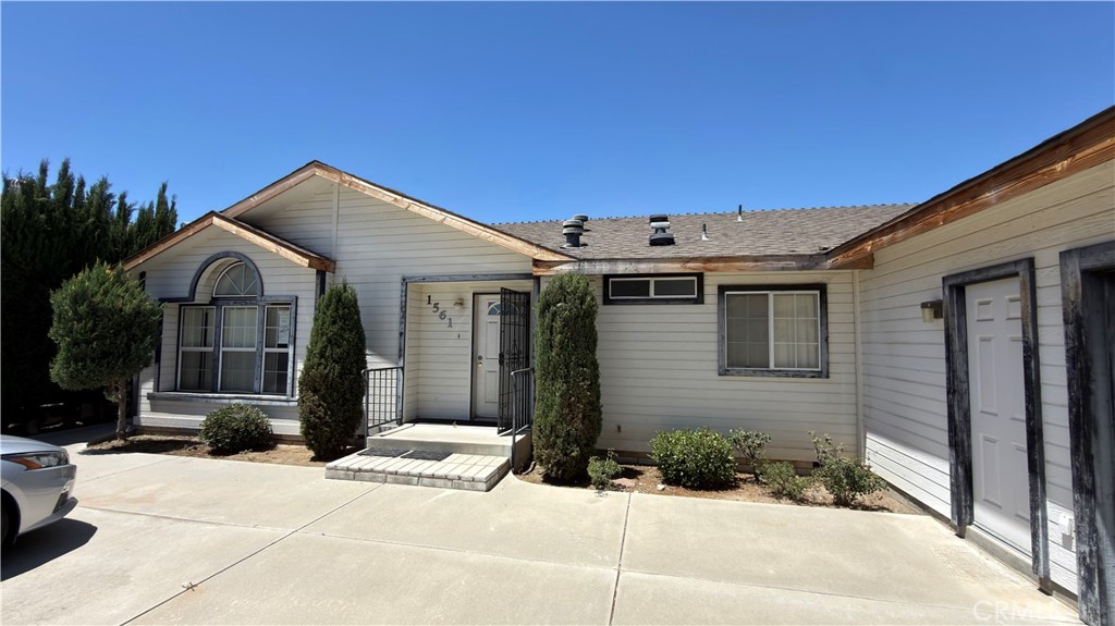 1561 Ailanthus Property Photo 1