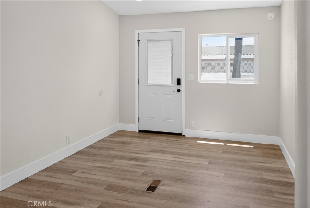 215 S Sullivan Street 220 Property Photo 14