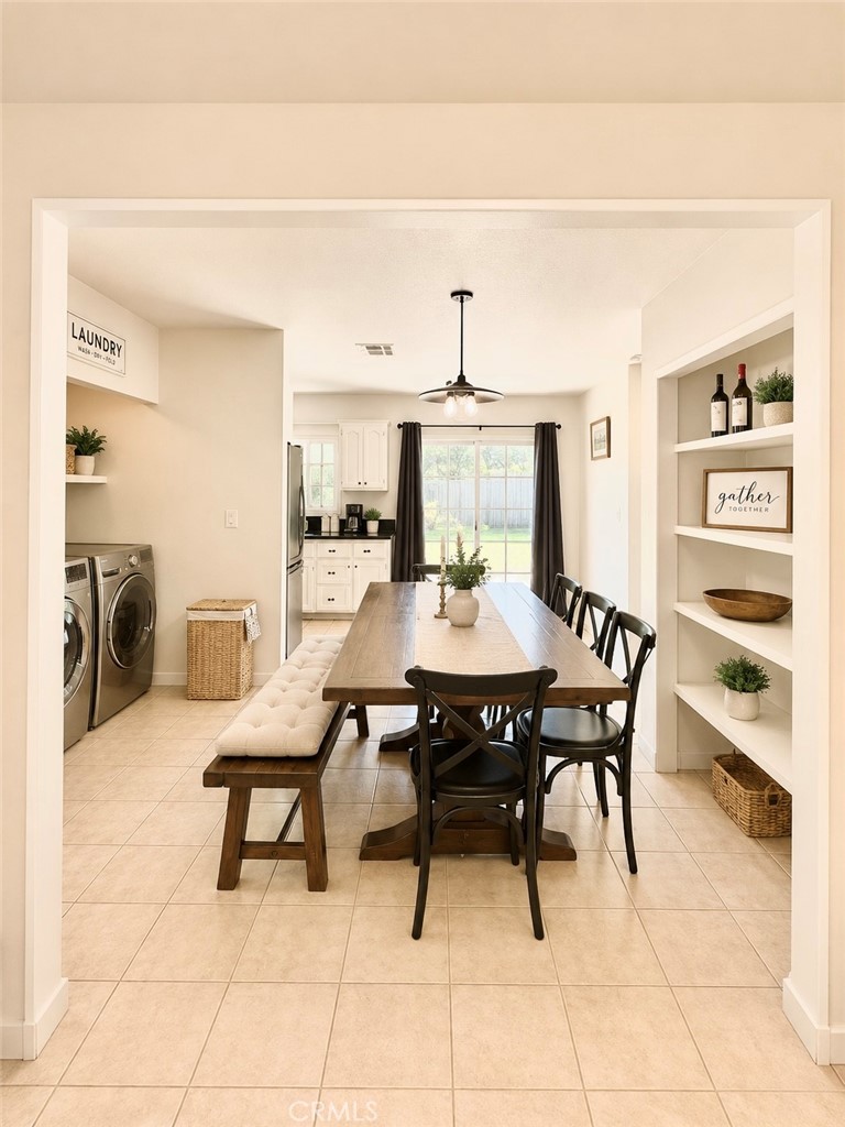 150 E Floral Property Photo 6