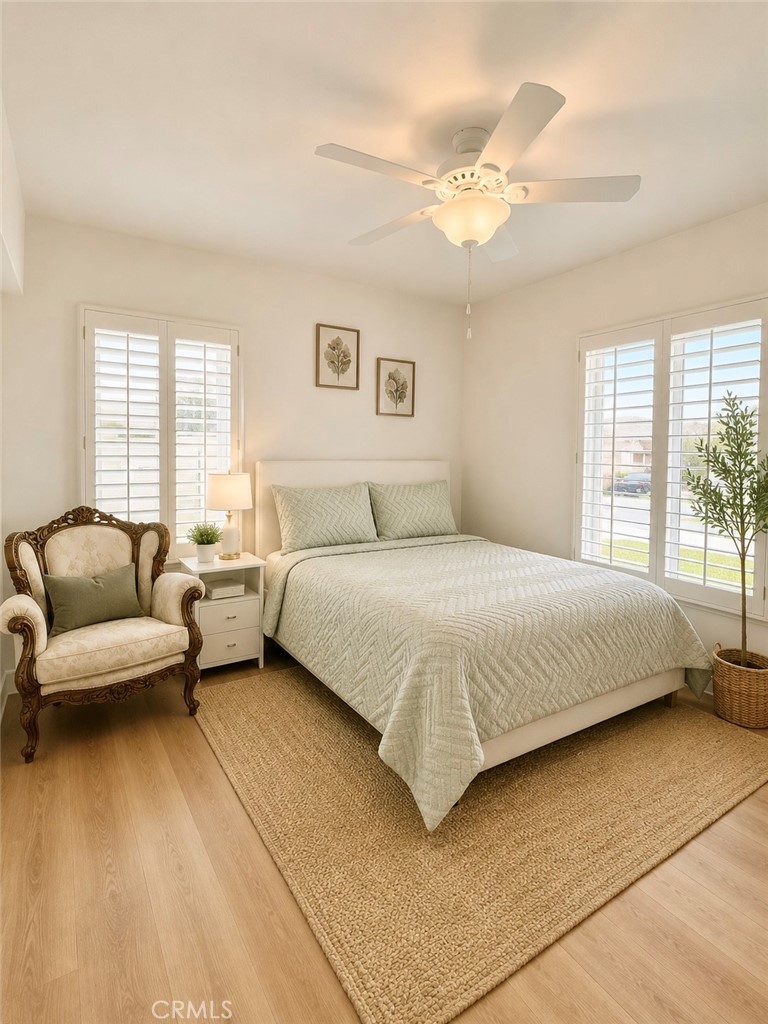150 E Floral Property Photo 15