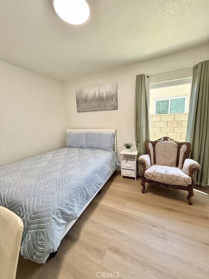 150 E Floral Property Photo 18