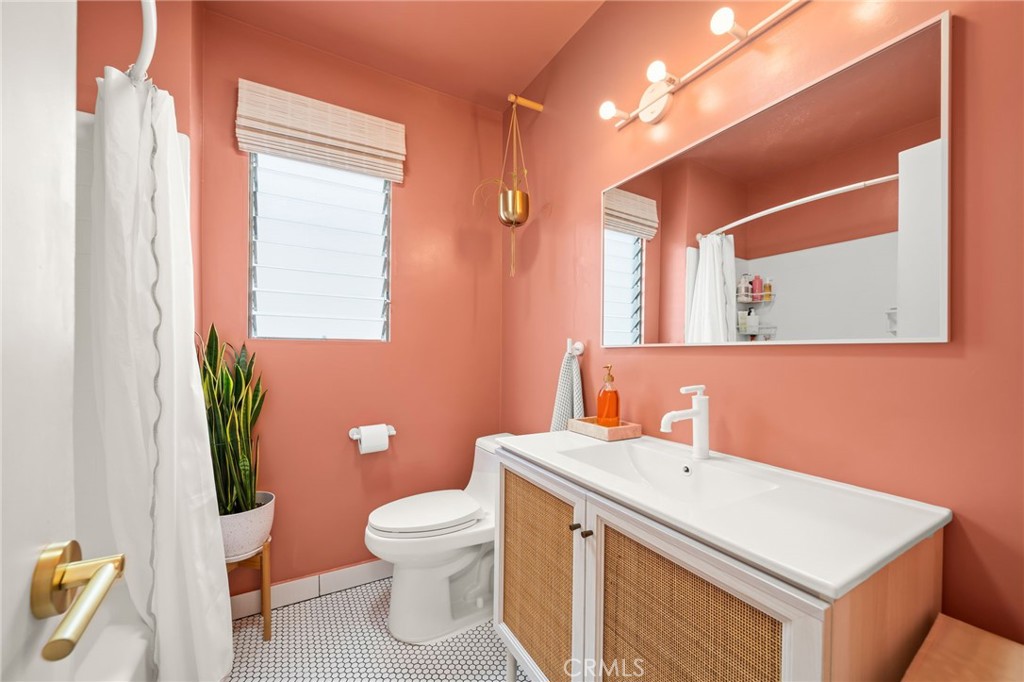 528 Cedar 3a Property Photo 18