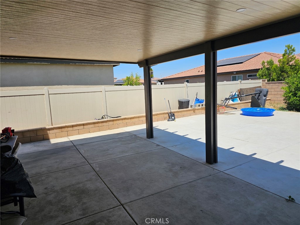 9439 Jurupa Property Photo 4