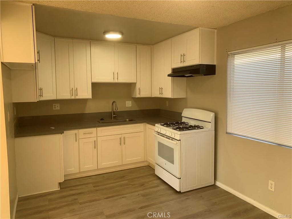 8100 Cerritos Property Photo 4