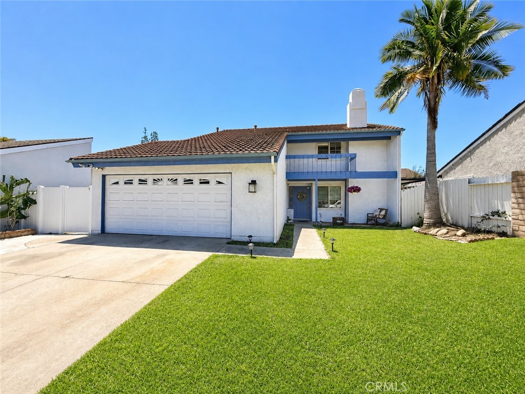 640 W Imperial Property Photo 1