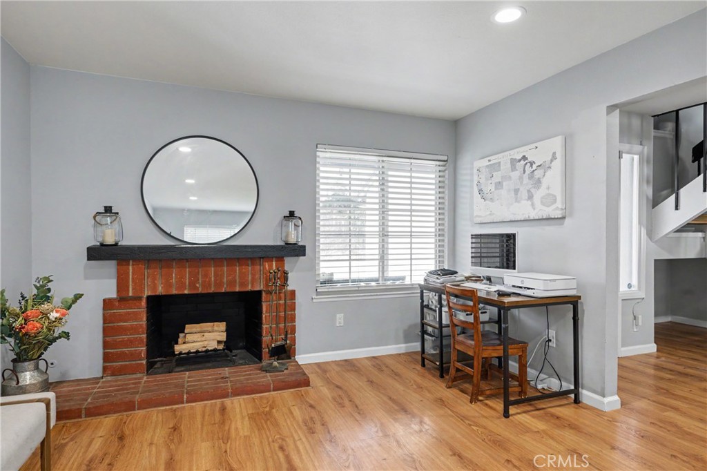 640 W Imperial Property Photo 8