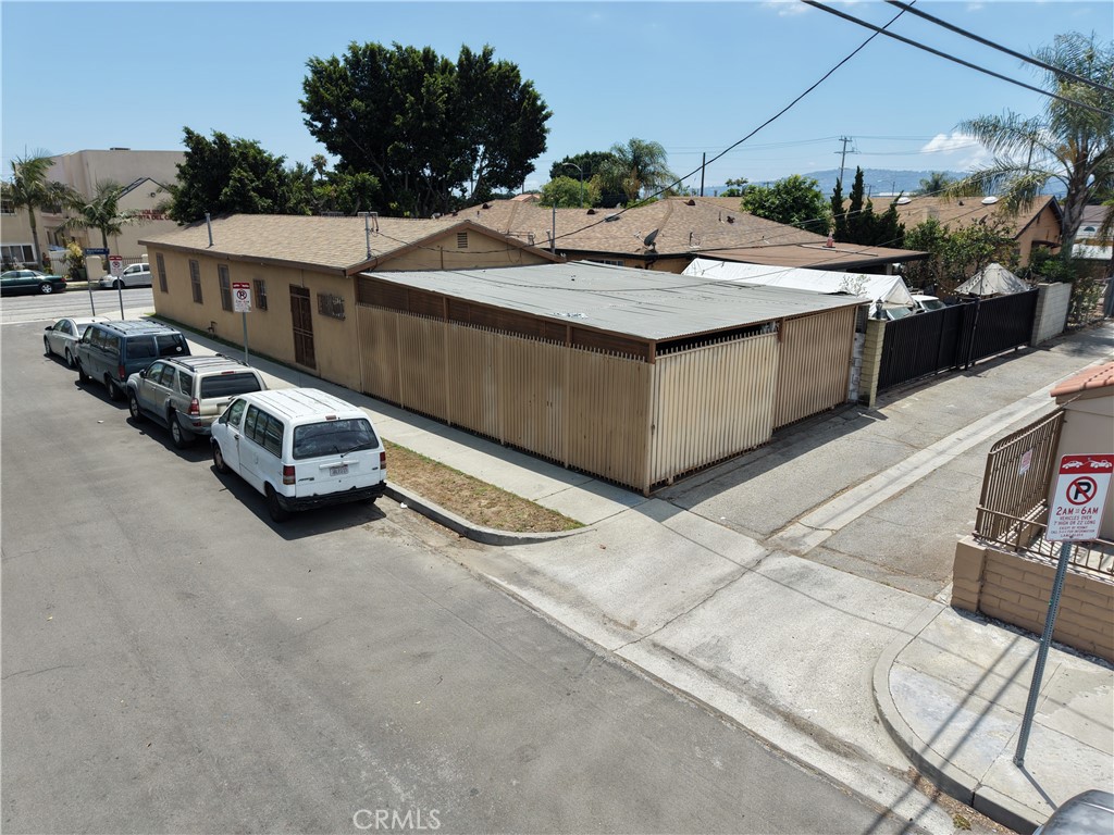 1327 E Mauretania Property Photo 33