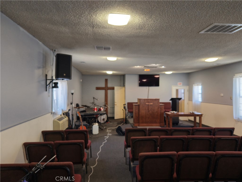 1327 E Mauretania Property Photo 46