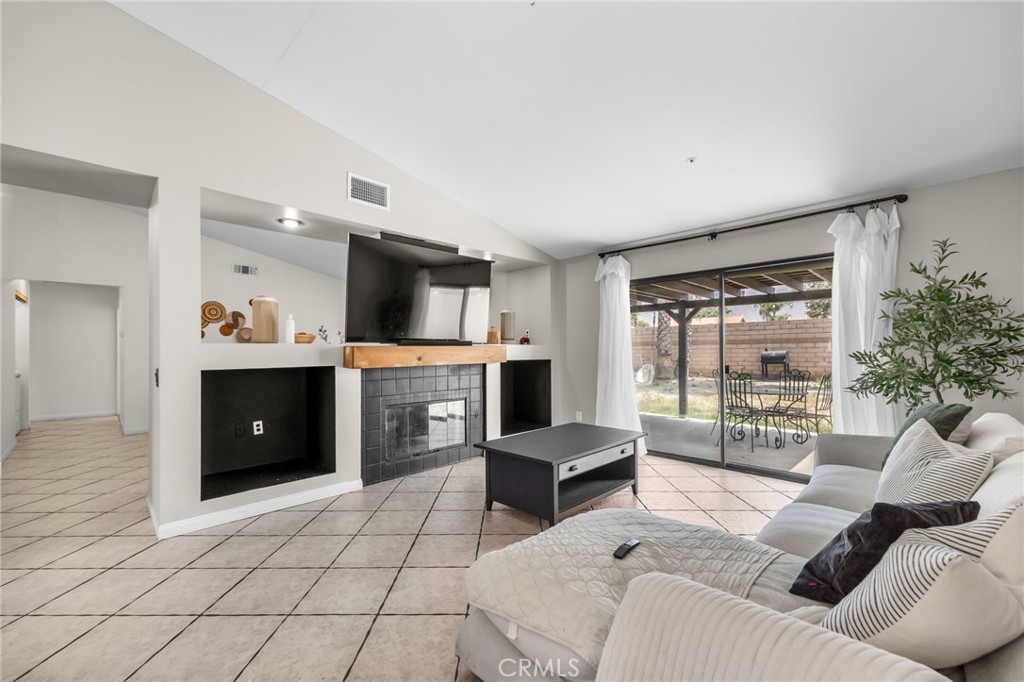 1409 Stratus Property Photo 12