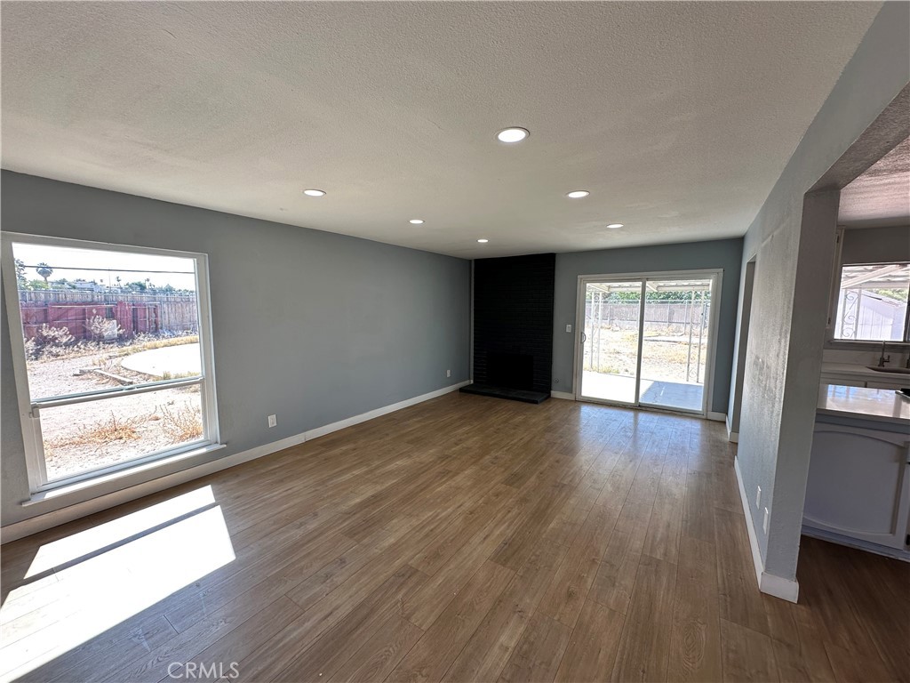1401 De Anza Property Photo 2