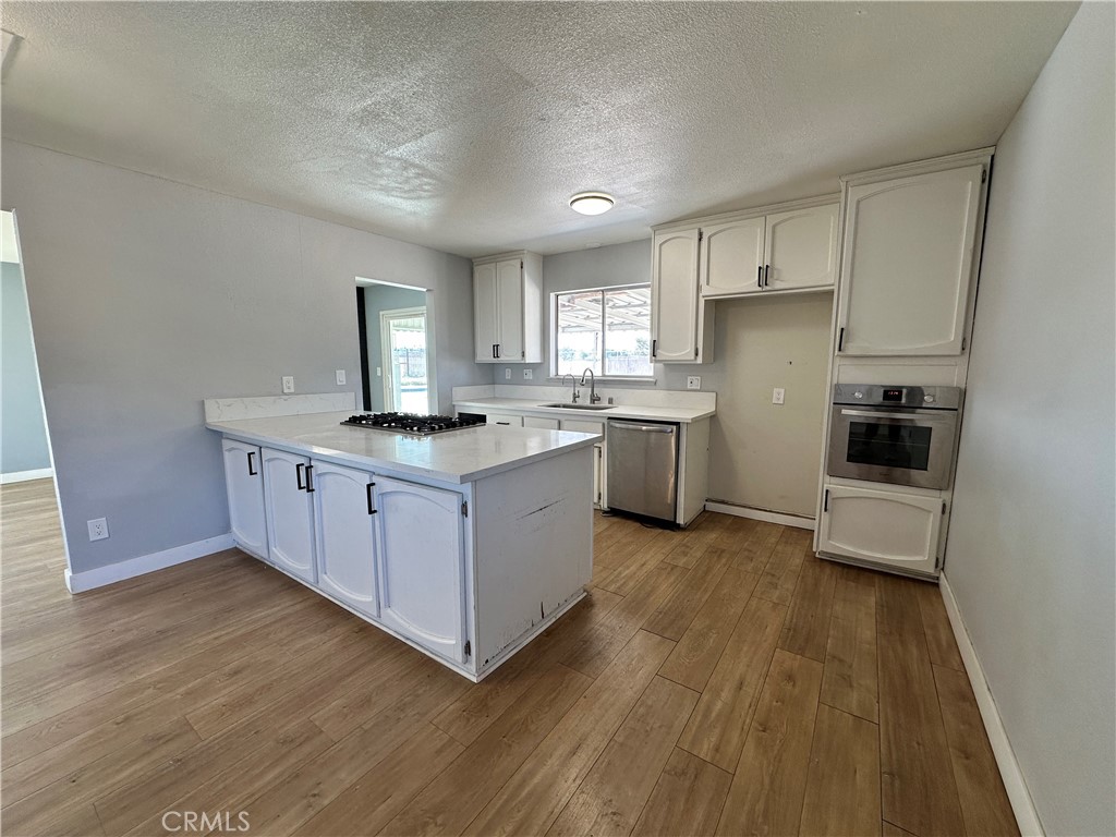 1401 De Anza Property Photo 4