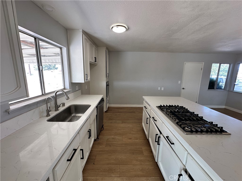 1401 De Anza Property Photo 5