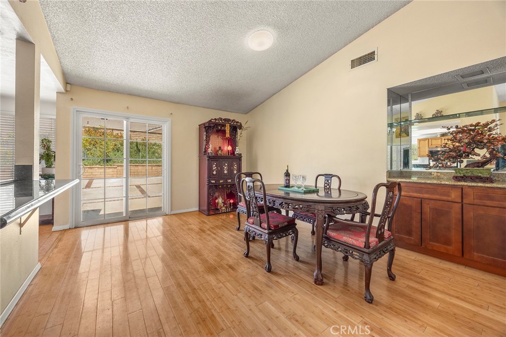 2010 Gene Court Property Photo 15