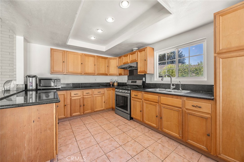 2010 Gene Court Property Photo 19