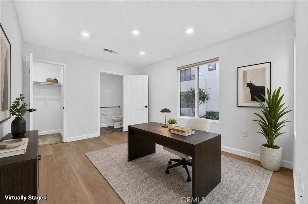 2131 Acara Circle Property Photo 3