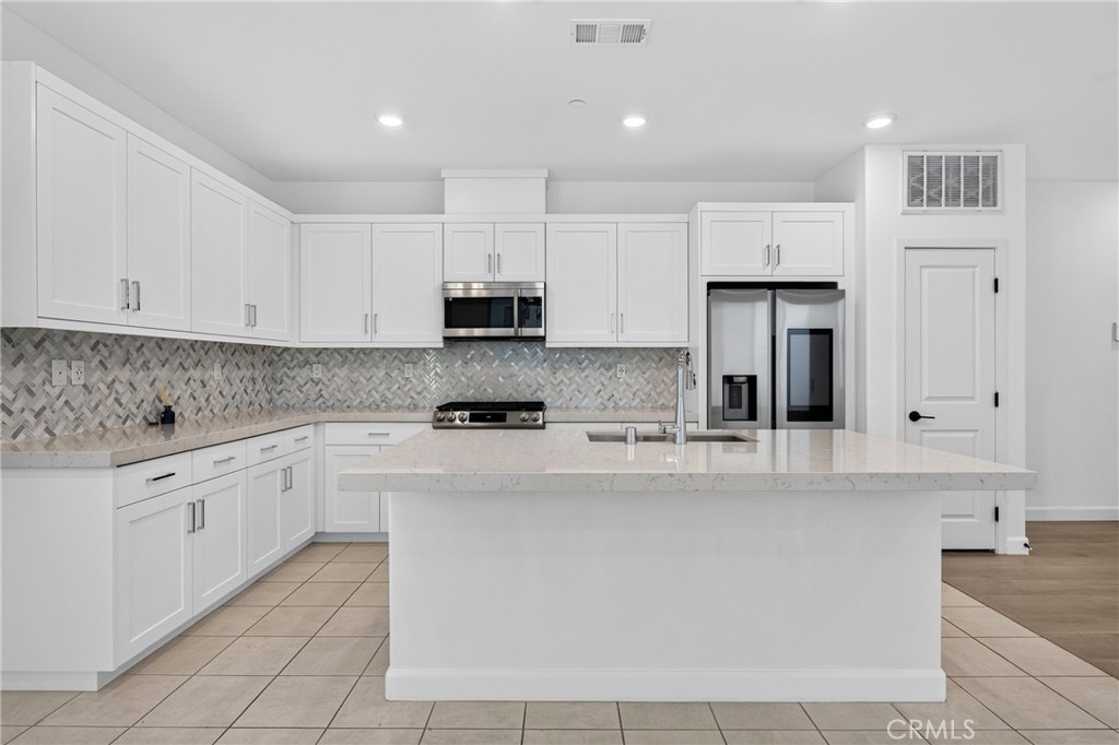 2131 Acara Circle Property Photo 14
