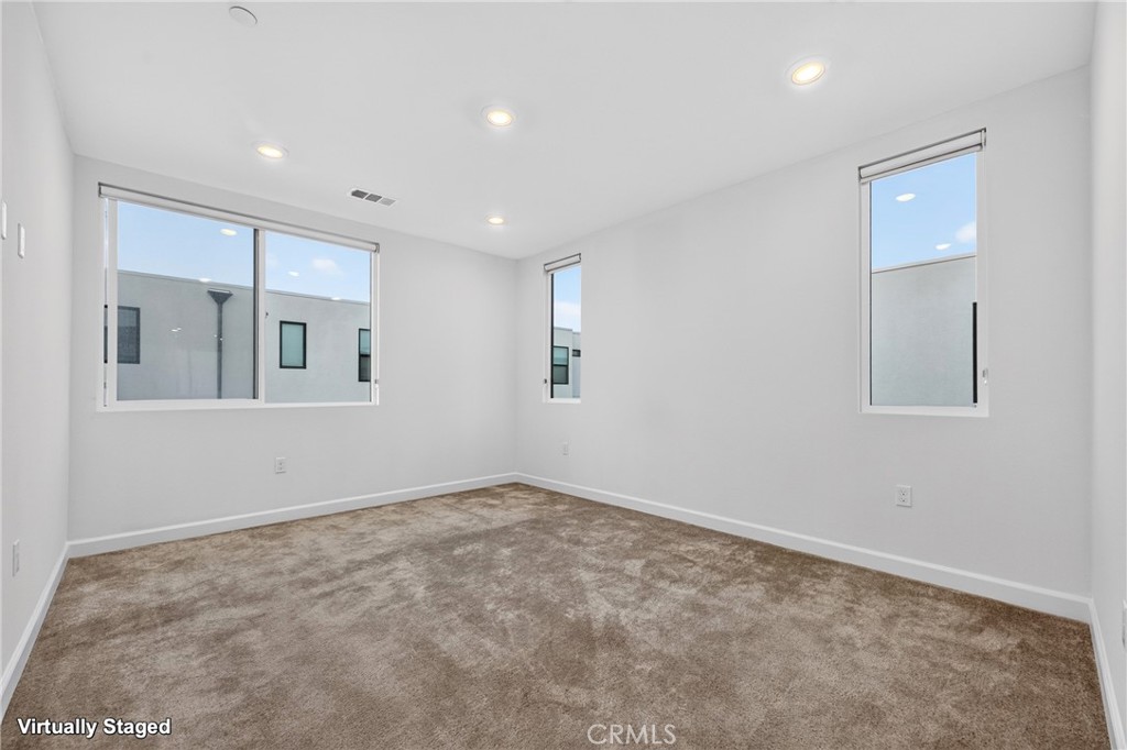 2131 Acara Circle Property Photo 34