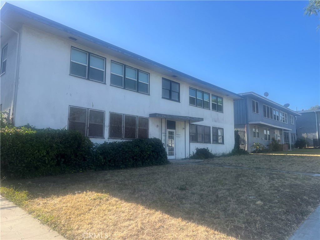 7606 1/4 Crenshaw Boulevard Property Photo 3