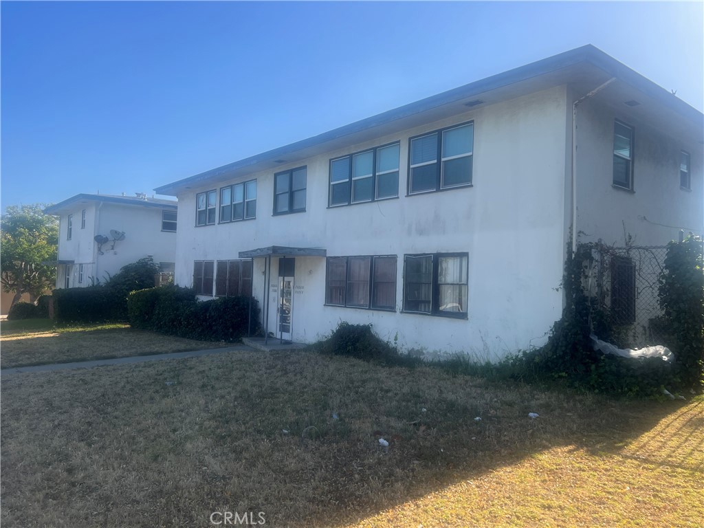 7606 1/4 Crenshaw Boulevard Property Photo 4