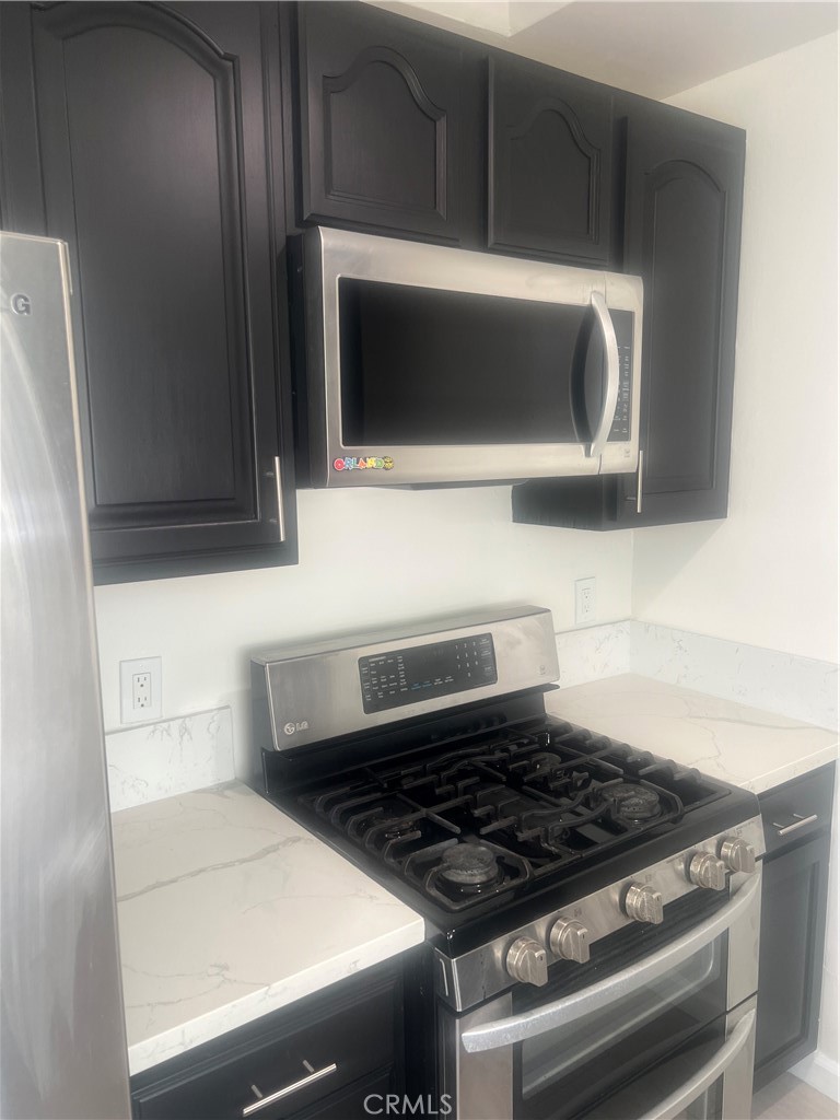 7606 1/4 Crenshaw Boulevard Property Photo 12
