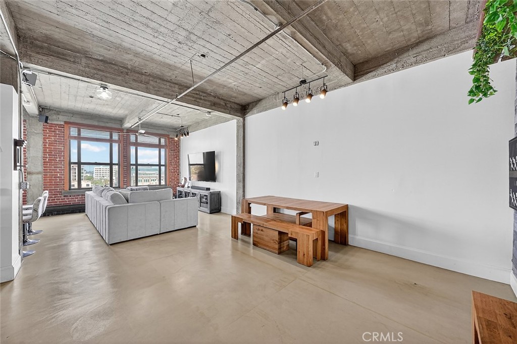 100 W 5th Street 7e Property Photo 11