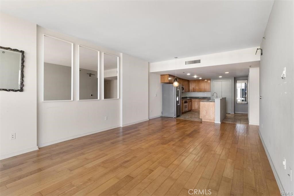 411 W Seaside Way 505 Property Photo 14