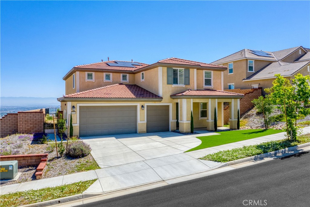 2725 Sierra Bella Drive Property Photo 1