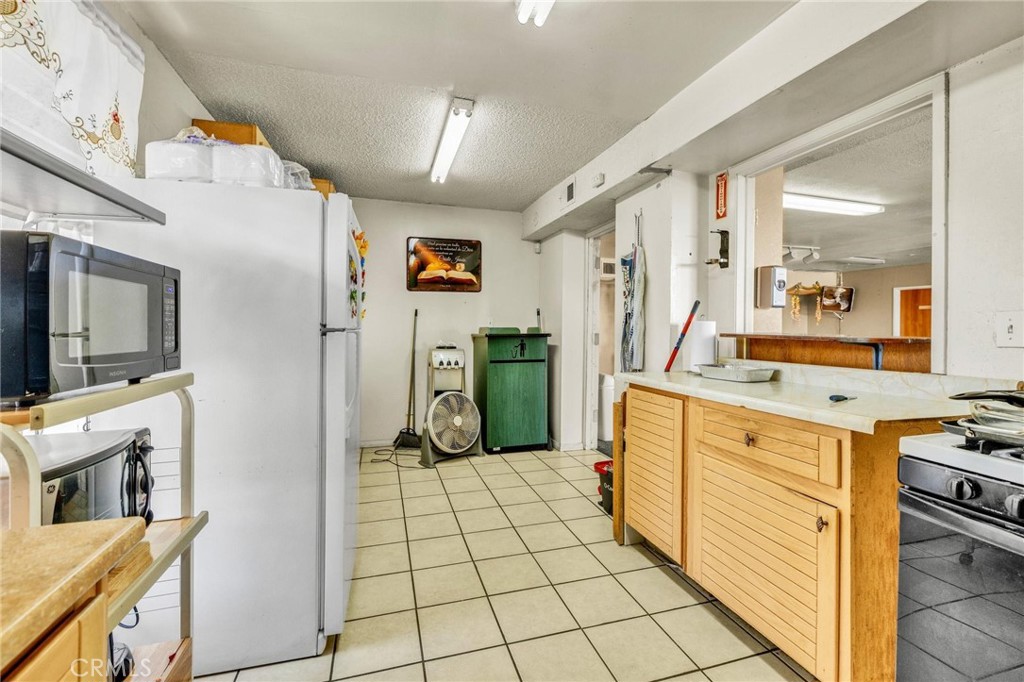 4212 Clara Property Photo 3