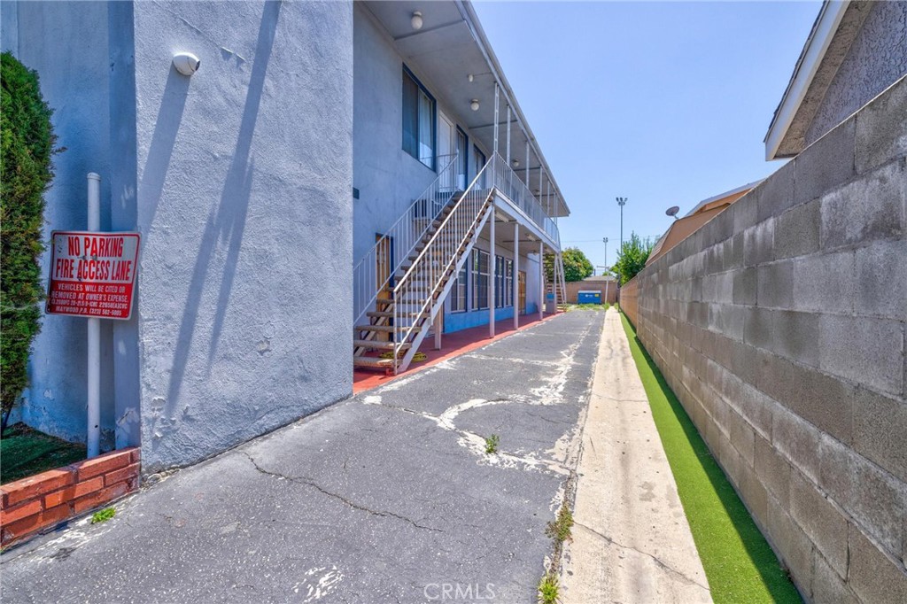 4212 Clara Property Photo 9