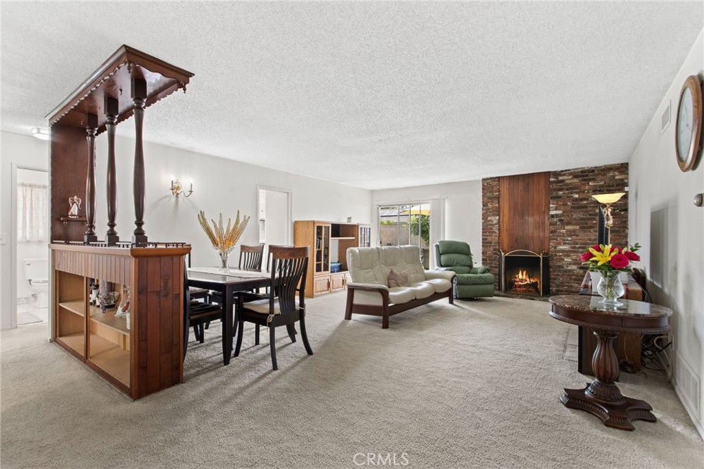 2858 Clark Avenue Property Photo 6