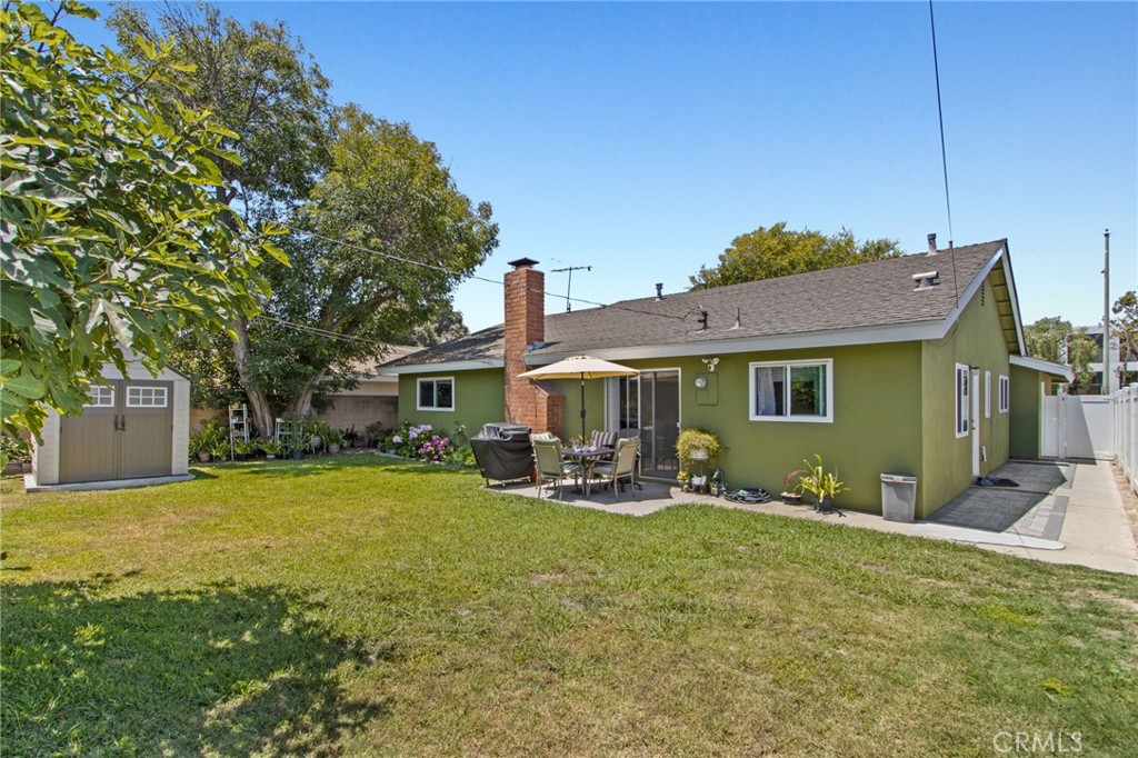 2858 Clark Avenue Property Photo 29