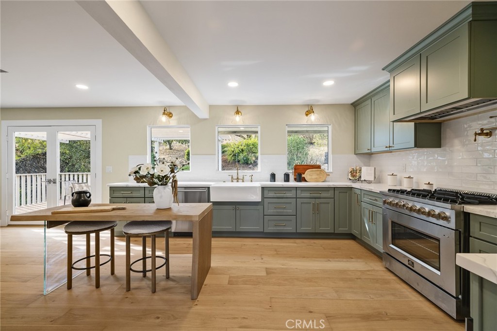 275 Fairview Road Property Photo 8
