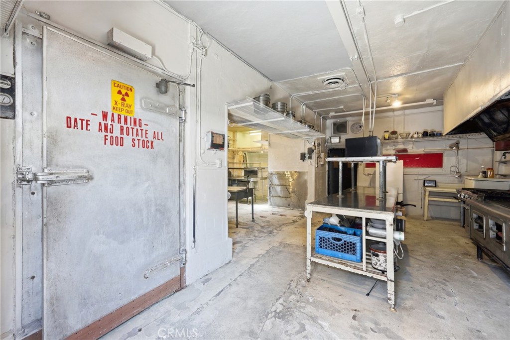 5582 Atlantic Property Photo 17